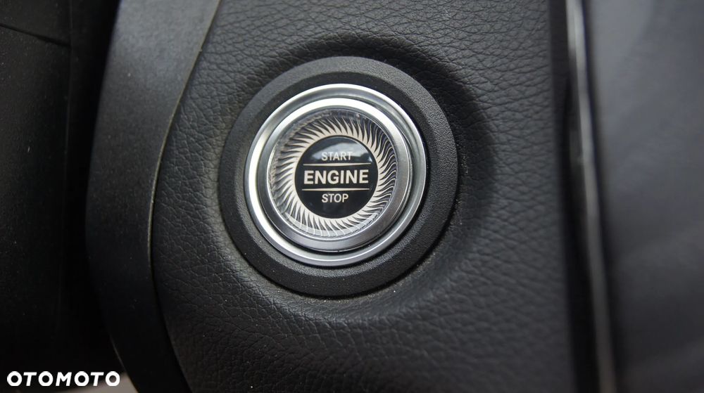 Mercedes-Benz Klasa C 220 d T 9G-TRONIC AMG Line - 18