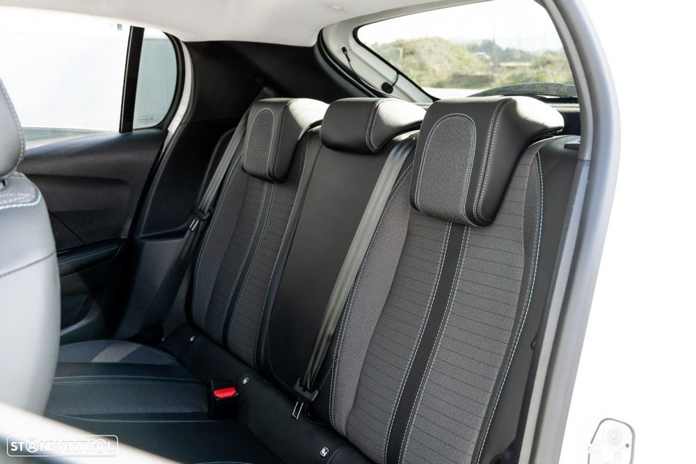 Peugeot e-208 50 kWh Allure Pack - 9