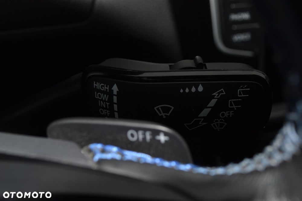 Volkswagen Passat - 26