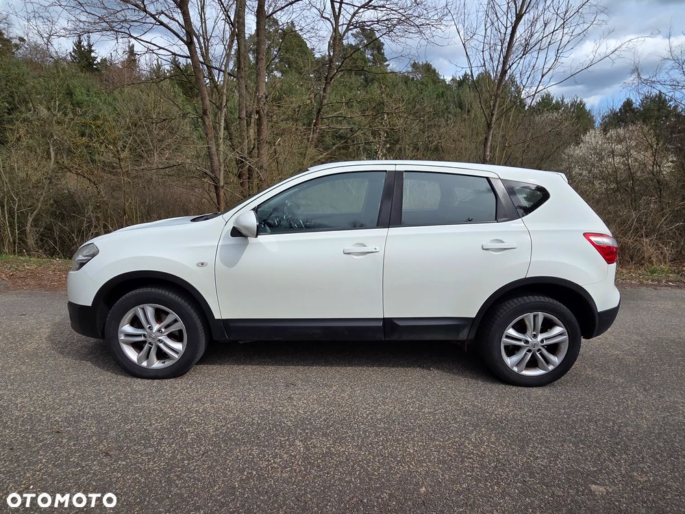 Nissan Qashqai 2.0 dCi Visia EU5 - 4