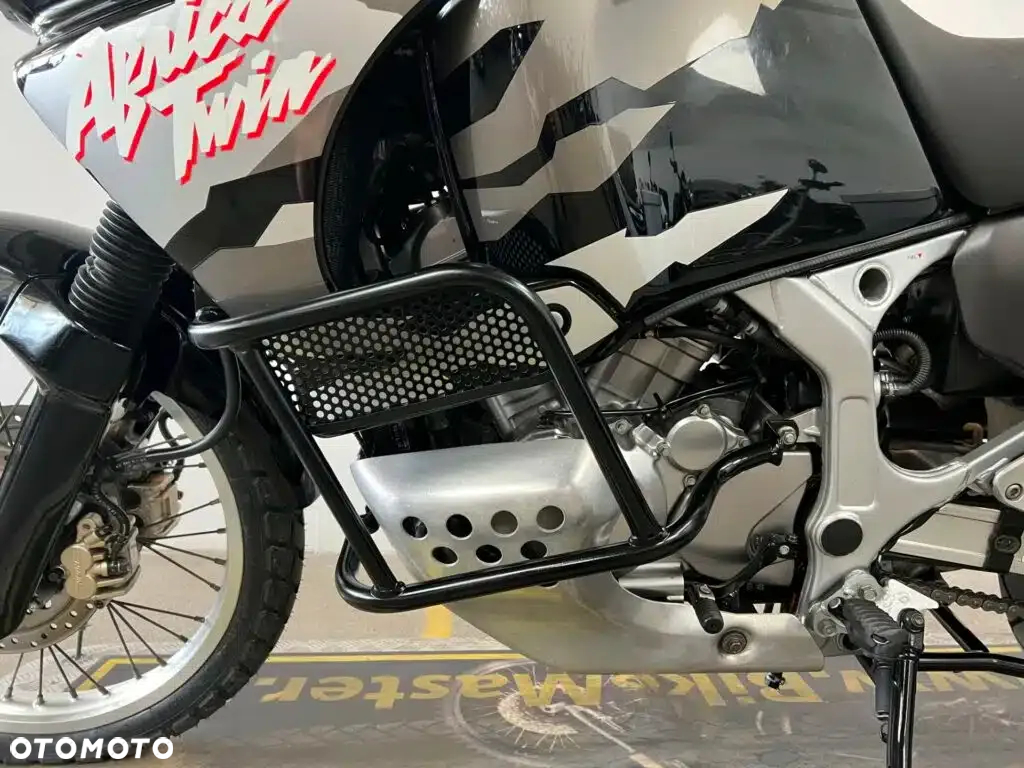 Honda XRV - 28