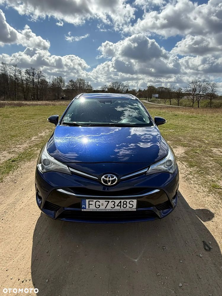 Toyota Avensis 2.0 D-4D Premium - 7