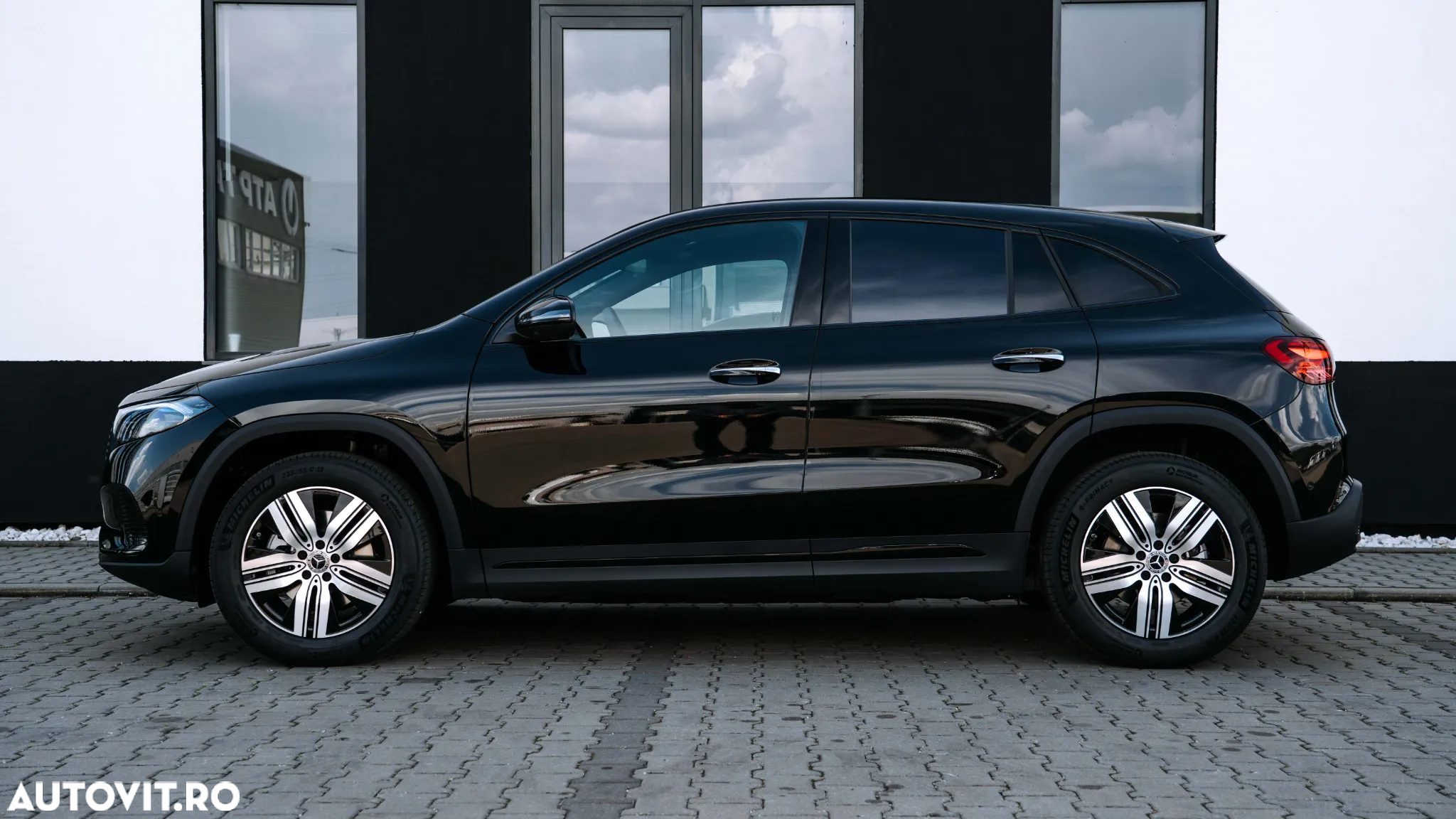 Mercedes-Benz EQA 250+ Electric Art - 4