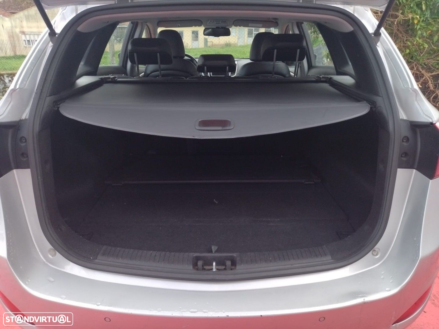 Hyundai i30 SW 1.6 CRDi Blue Comfort Auto AC+J17 - 23