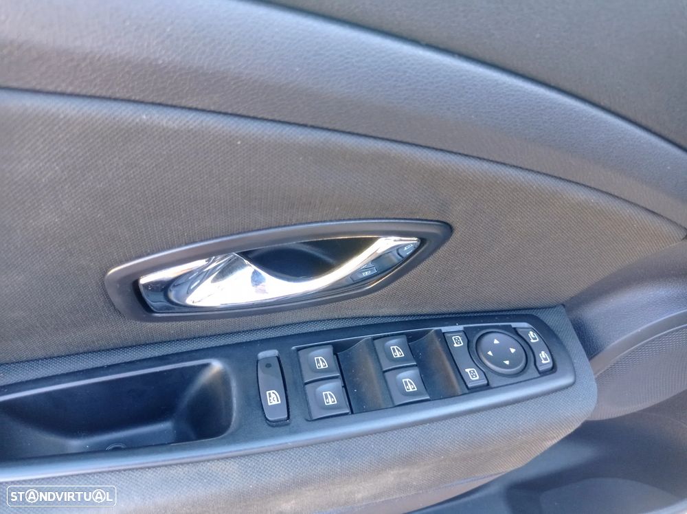 Renault Mégane 1.5 dCi Dynamique CO2 Champion - 11