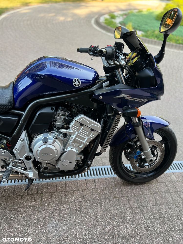 Yamaha FZS - 26