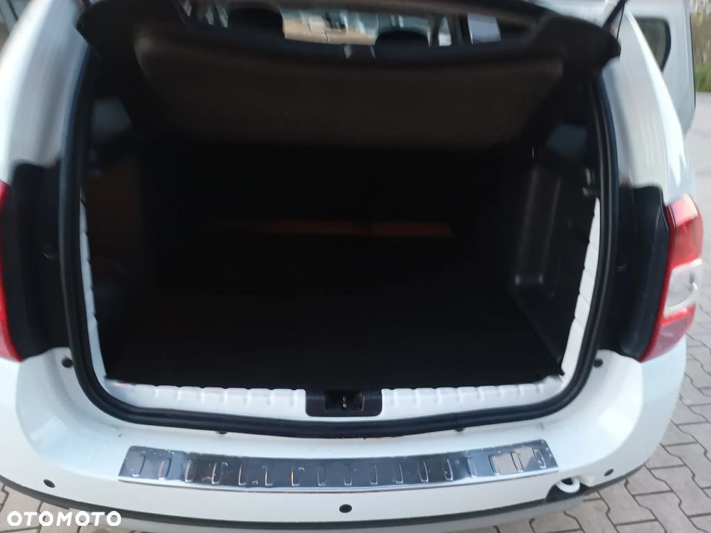 Dacia Duster 1.6 SCe Blackshadow 4x4 S&S - 14