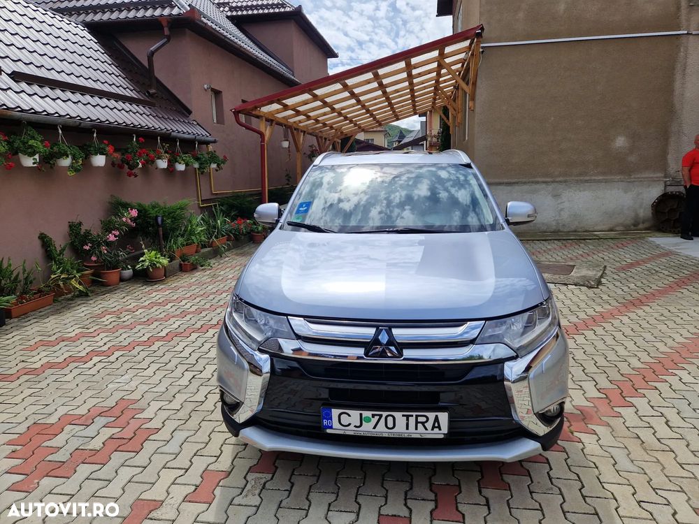 Mitsubishi Outlander 2.2 Litre 4WD DI-D Intense - 3
