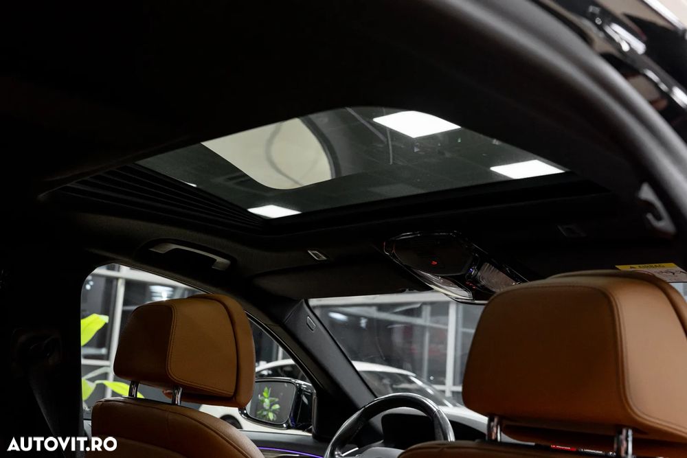 BMW Seria 5 520d Aut. Sport Line - 28