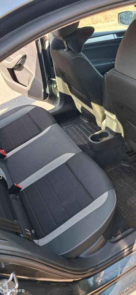 Skoda RAPID 1.0 TSI Ambition - 8