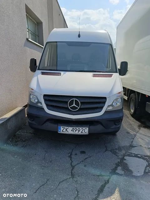 Mercedes-Benz Sprinter - 1