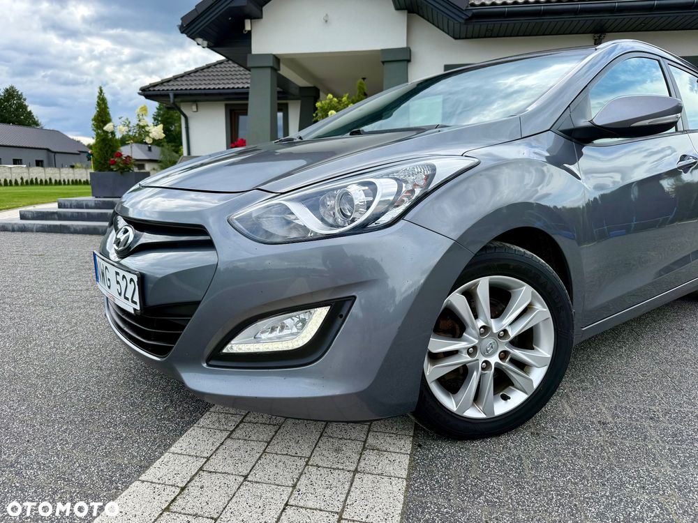 Hyundai i30 i30cw 1.6 CRDi Intro Edition - 3