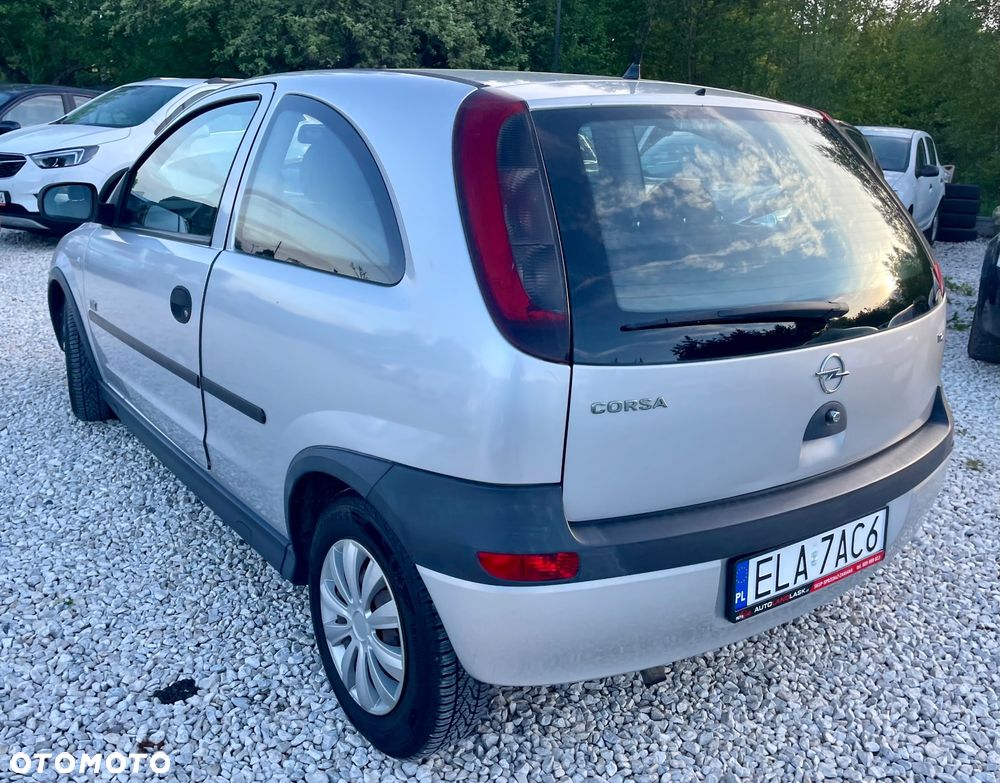 Opel Corsa 1.2 16V - 18