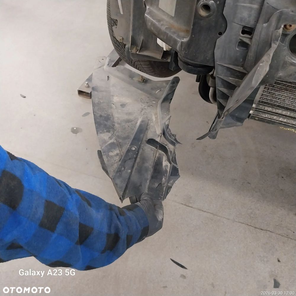 Ford Focus 1.6 Trend PowerShift - 14