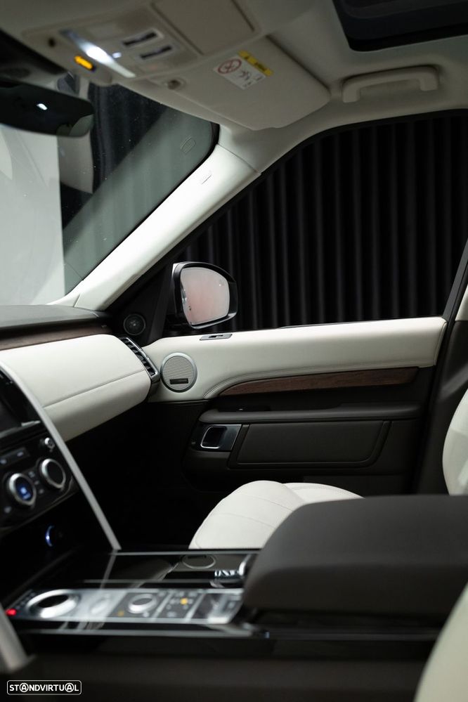 Land Rover Discovery 3.0 TD6 HSE Auto - 9