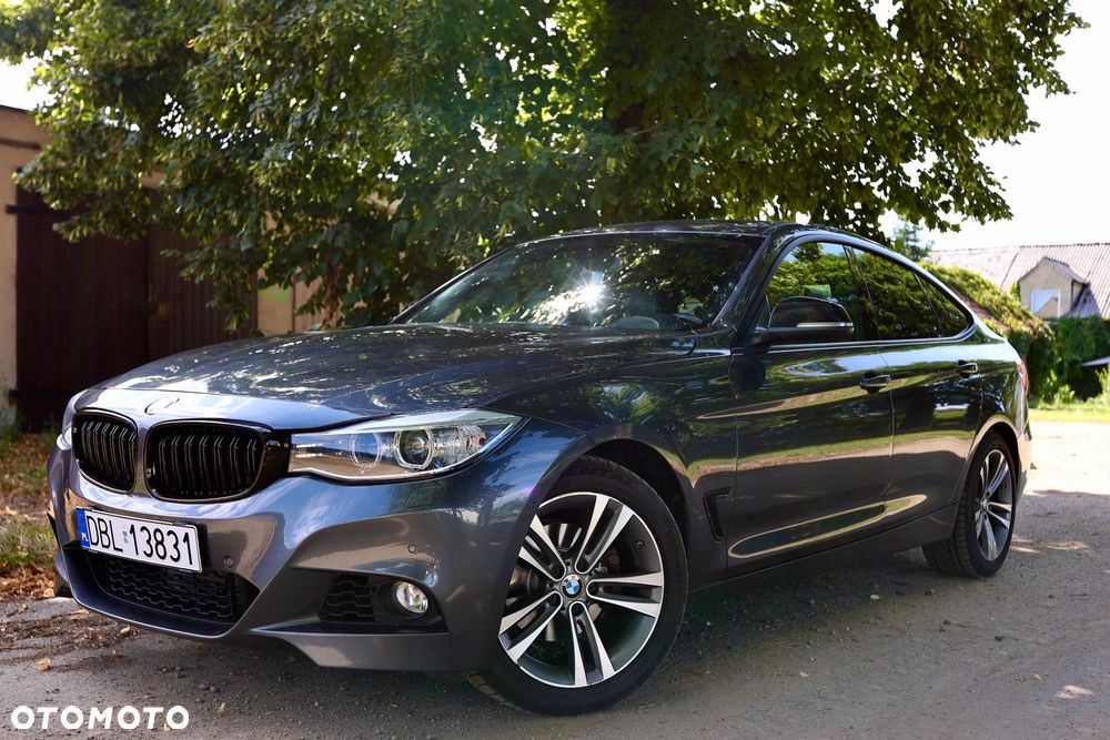 BMW Seria 3 328i xDrive Sport Line - 17