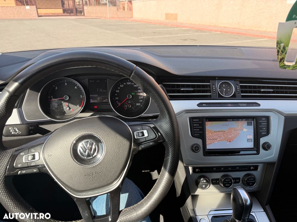 Volkswagen Passat 2.0 TDI DSG Comfortline - 10