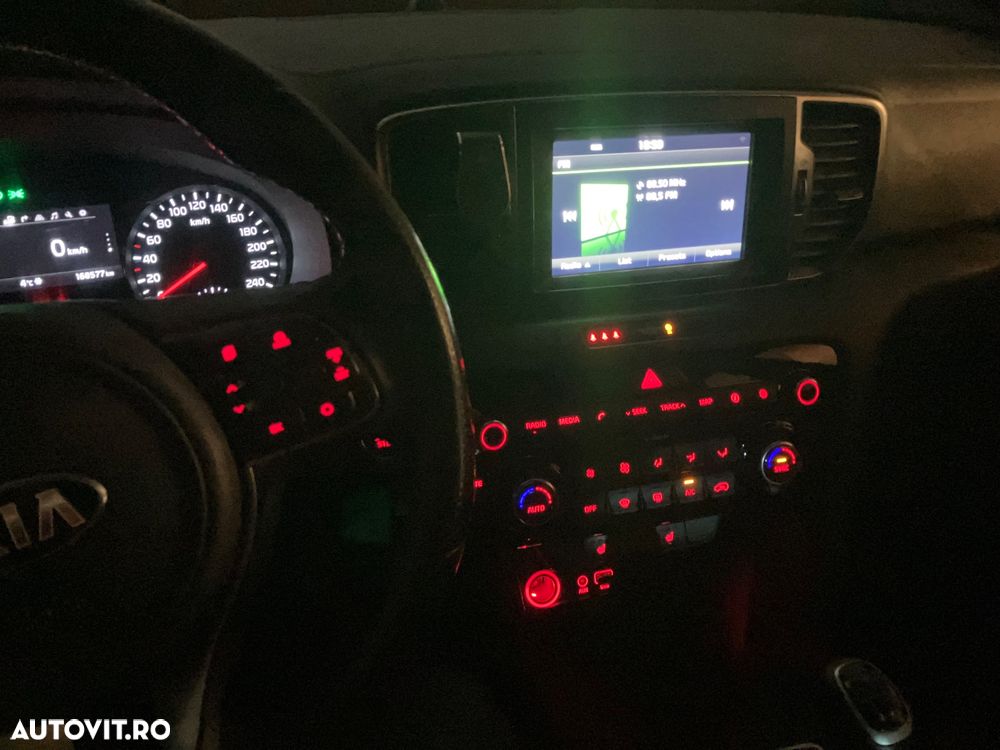 Kia Sportage 2,0 CRDI AWD GT Line - 11