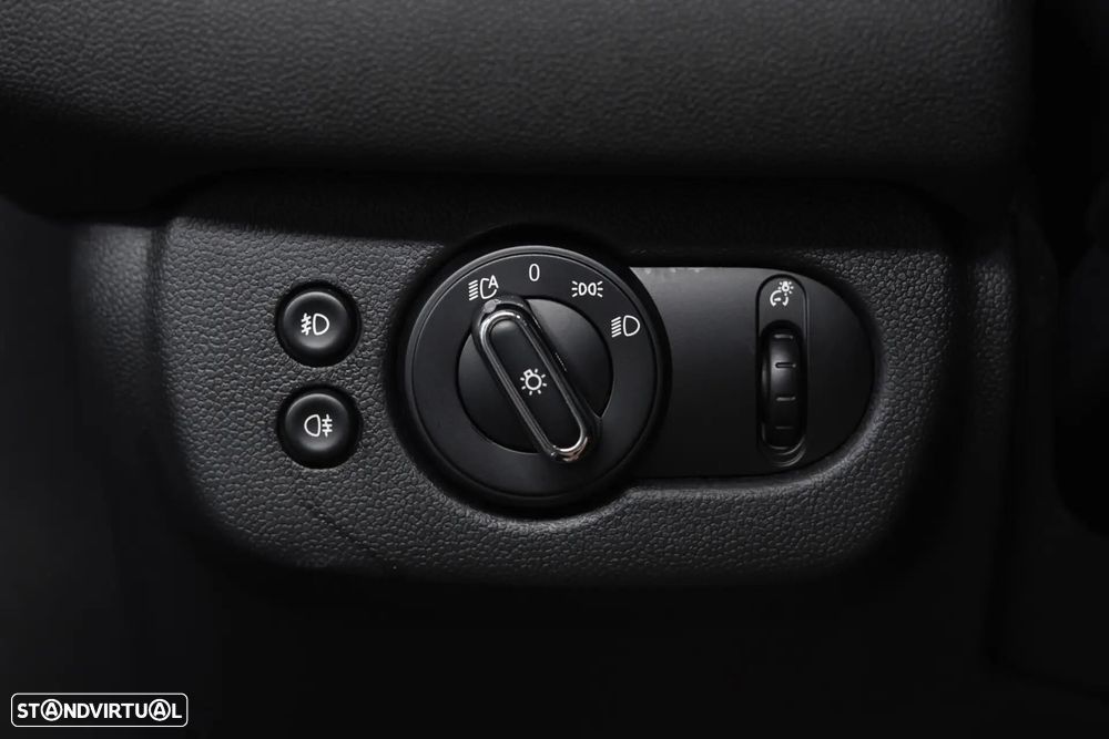 MINI Clubman One D - 32