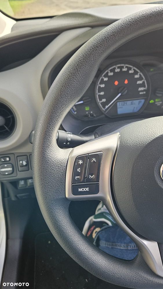 Toyota Yaris - 13