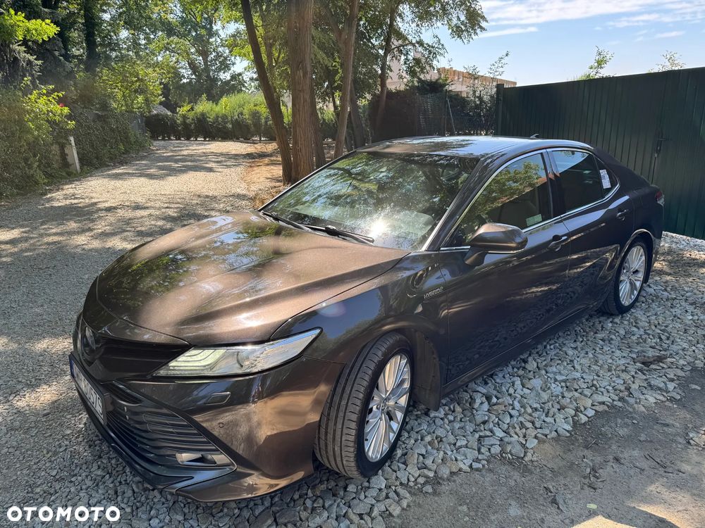 Toyota Camry 2.5 Hybrid Executive CVT - 24