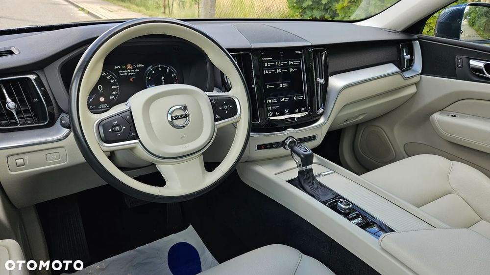 Volvo XC 60 T5 Geartronic Momentum - 9