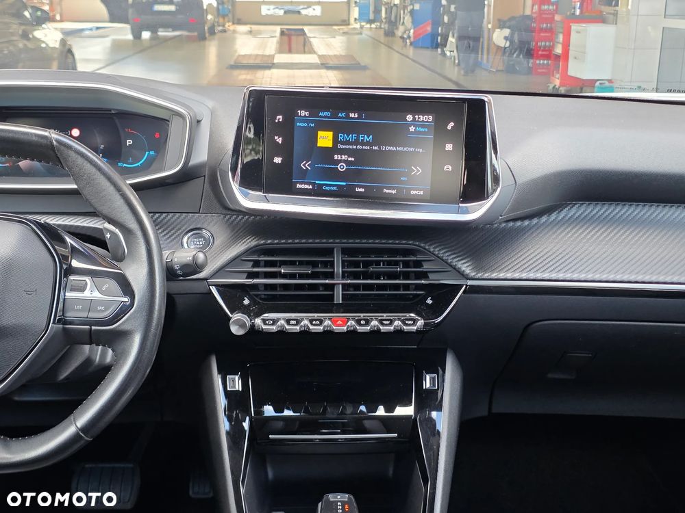 Peugeot 2008 1.5 BlueHDi Allure S&S EAT8 - 27