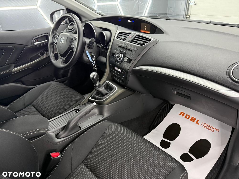 Honda Civic 1.8 i-VTEC Sport Black Edition - 31