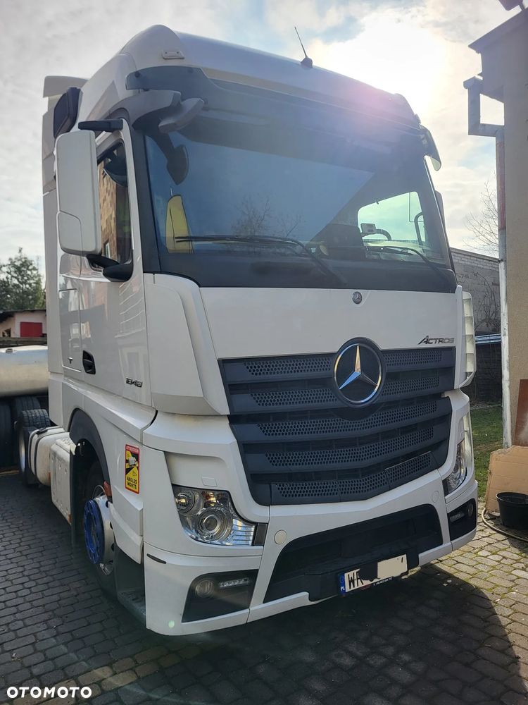 Mercedes-Benz Actros - 2