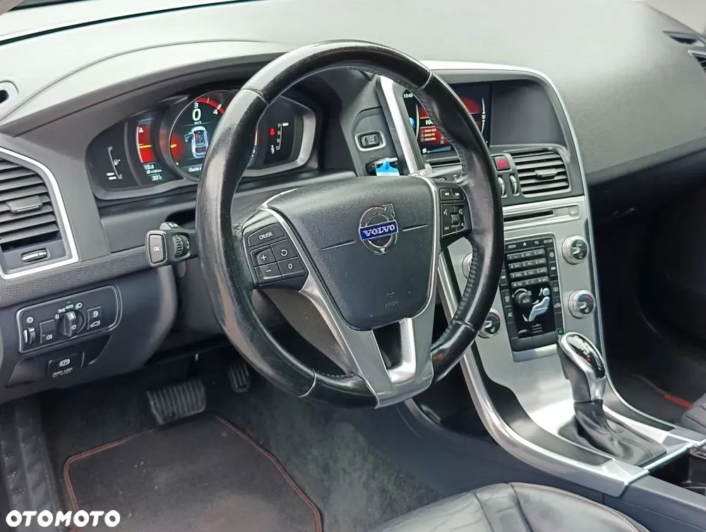 Volvo XC 60 D3 Geartronic Ocean Race - 17