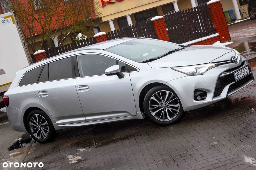 Toyota Avensis Touring Sports 1.6 D-4D Business Edition - 6