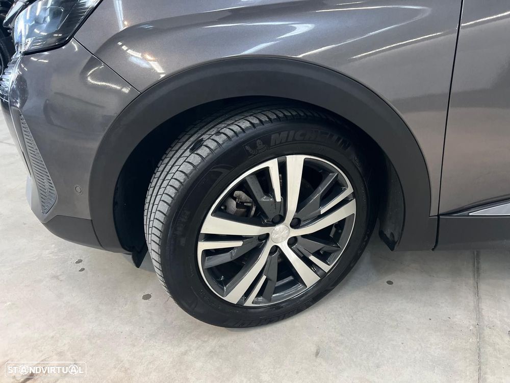 Peugeot 3008 1.6 Hybrid Allure Pack e-EAT8 - 4