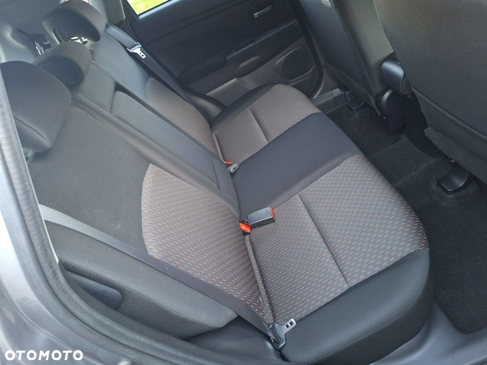 Mitsubishi ASX - 25