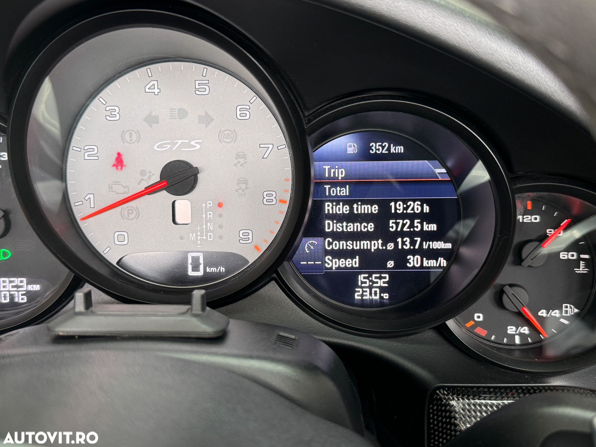 Porsche 911 Carrera GTS Cabriolet PDK - 38