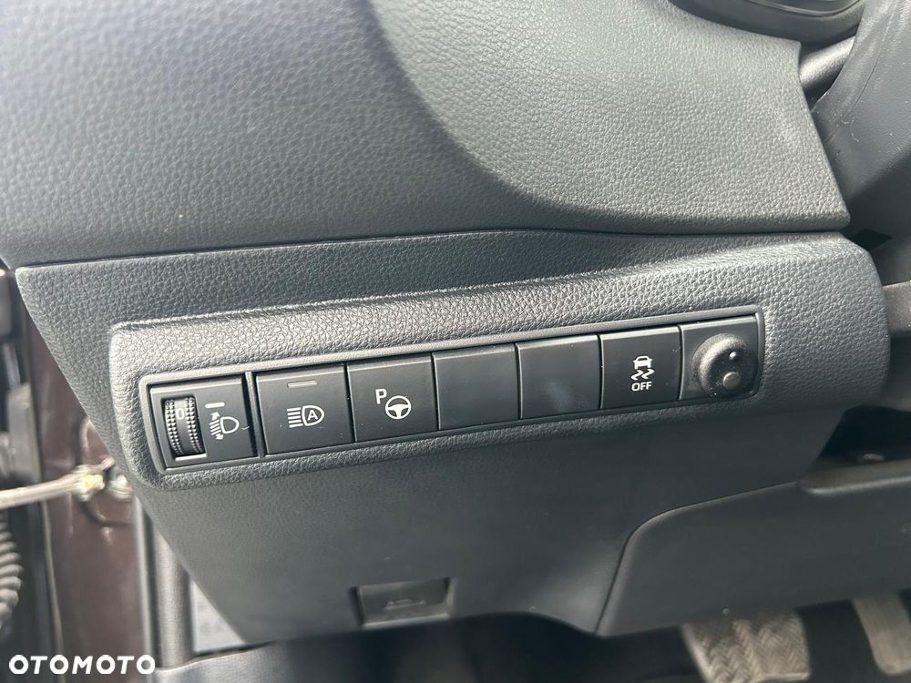 Toyota Corolla 1.8 Hybrid Comfort - 17