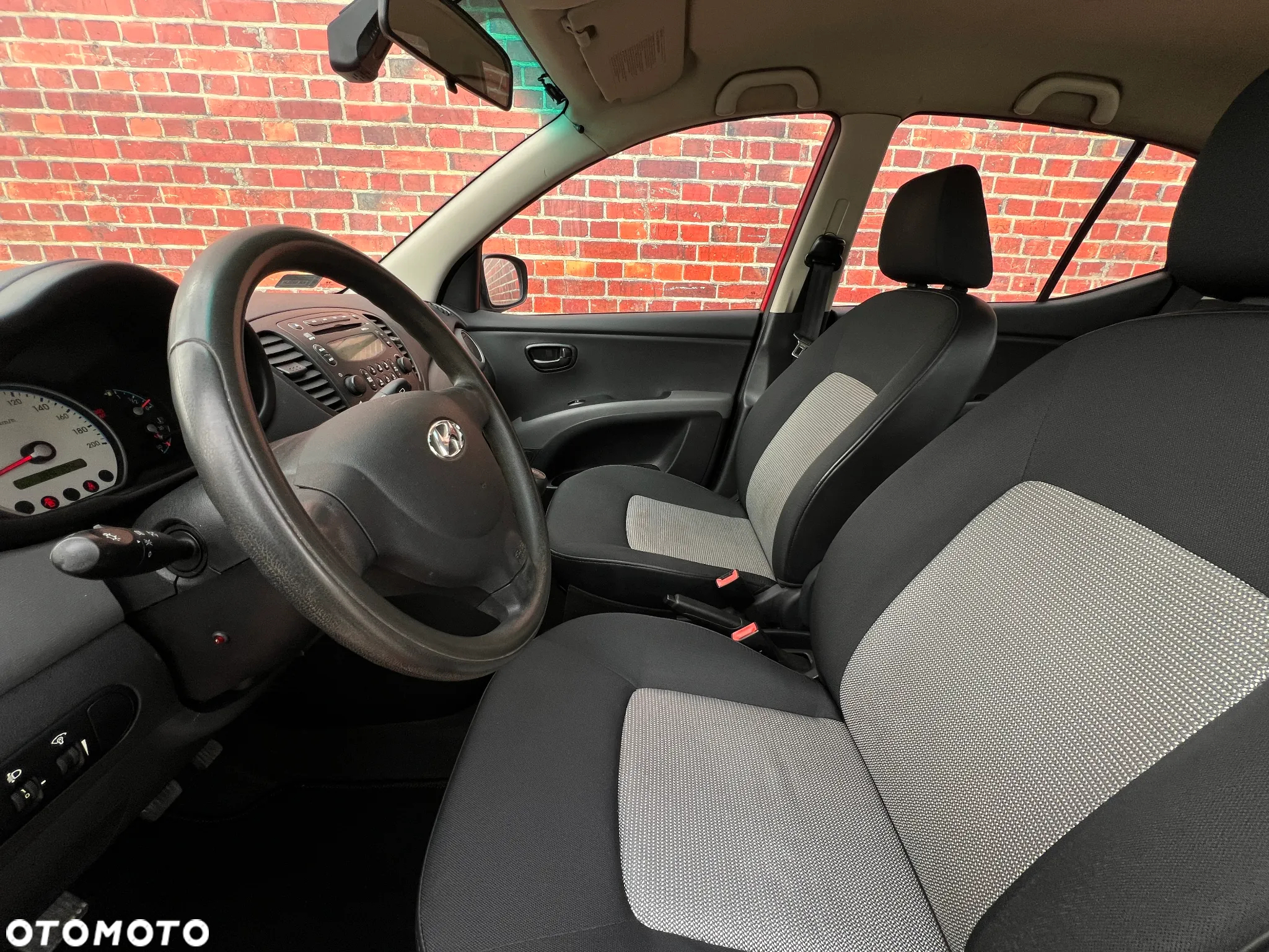 Hyundai i10 - 12