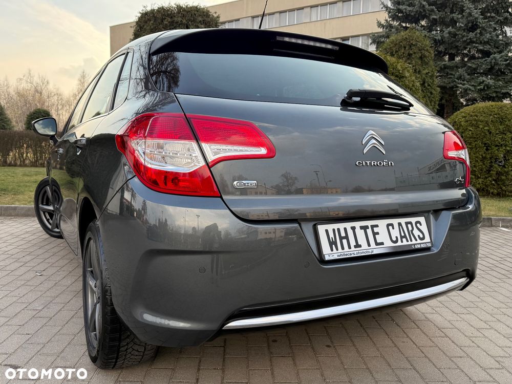 Citroën C4 e-HDi 115 Exclusive - 35