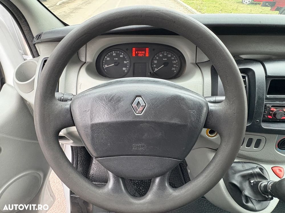 Renault Trafic 2.0 dCi 115 Combi L2H1 - 19