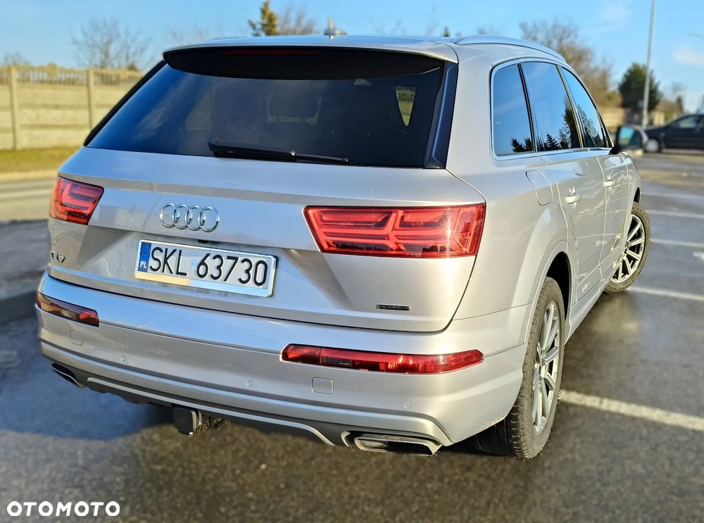 Audi Q7 - 12