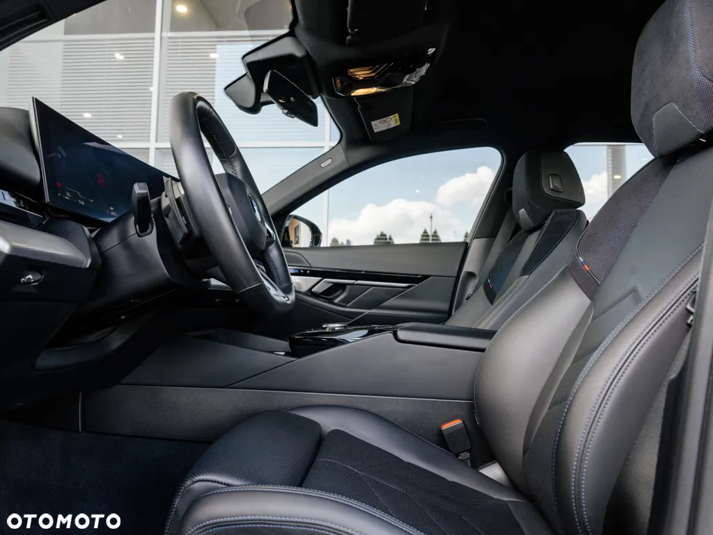 BMW Seria 5 520d - 11