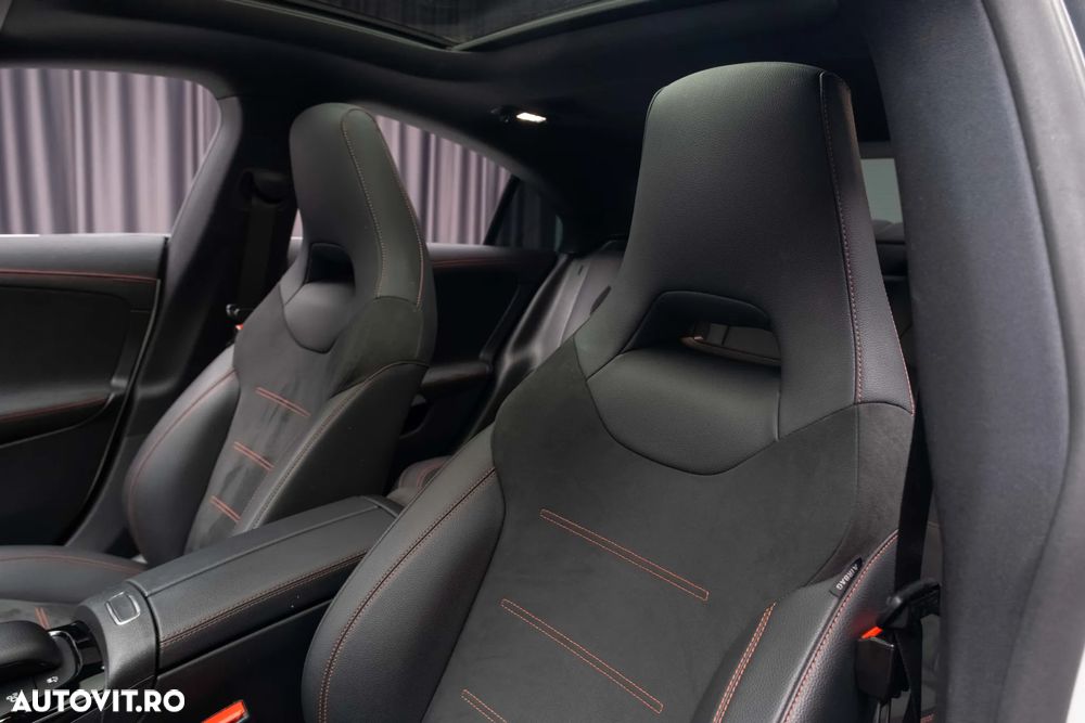 Mercedes-Benz CLA 35 AMG 4MATIC AMG Speedshift 7G-DCT - 11