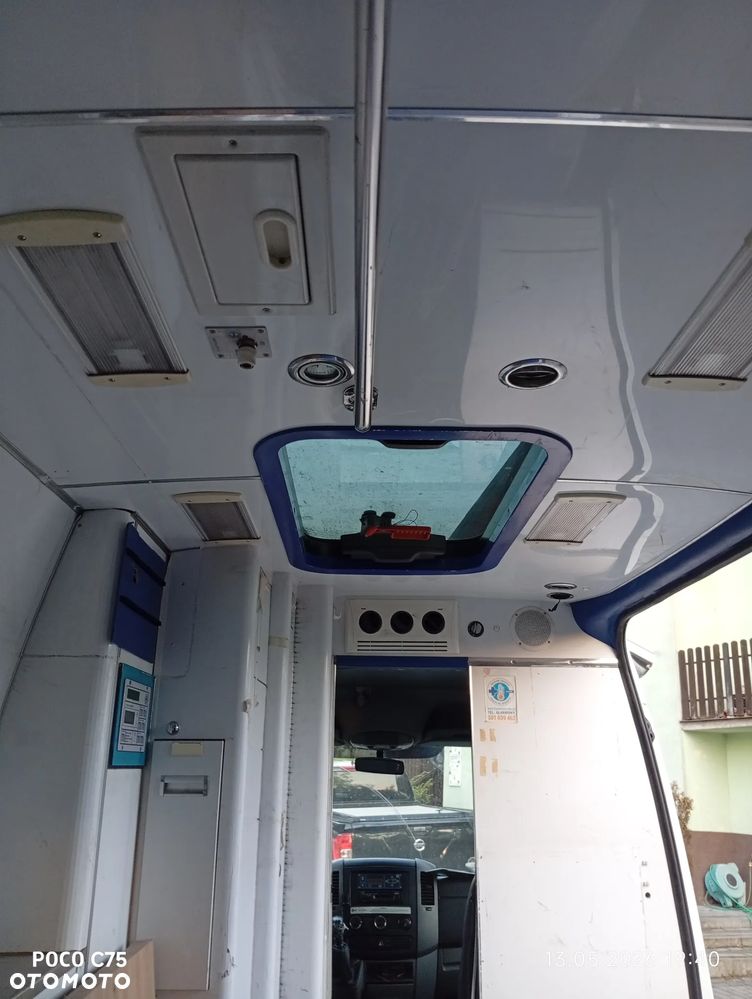 Mercedes-Benz Sprinter - 17