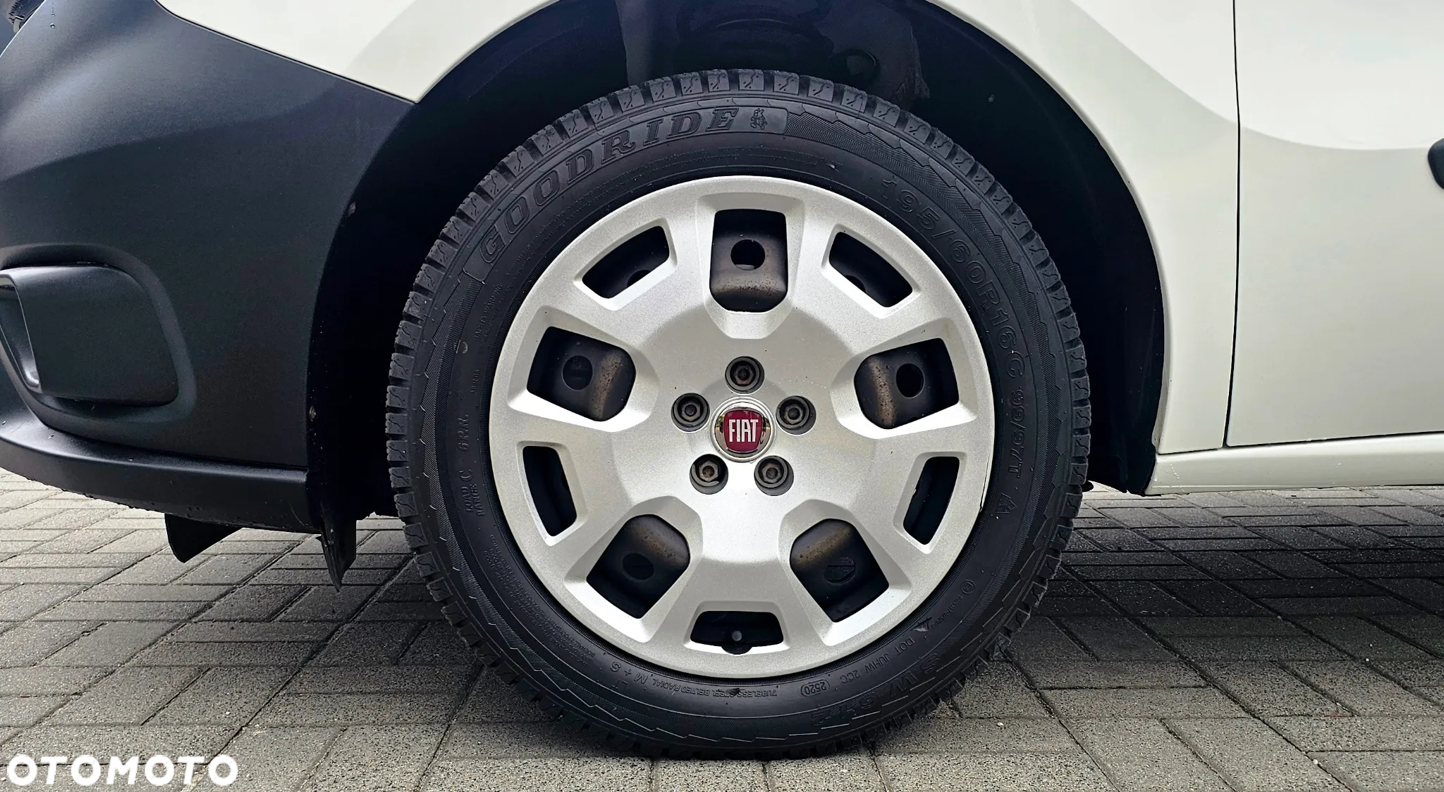 Fiat DOBLO Cargo MAXI SX - 12