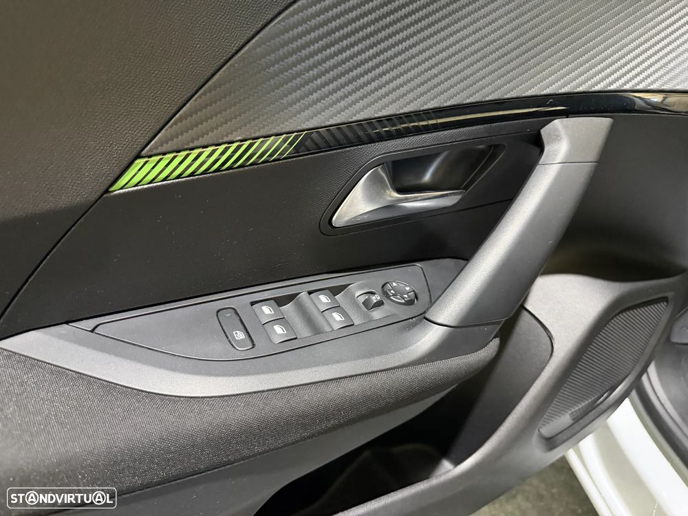 Peugeot 2008 1.2 PureTech Active - 9