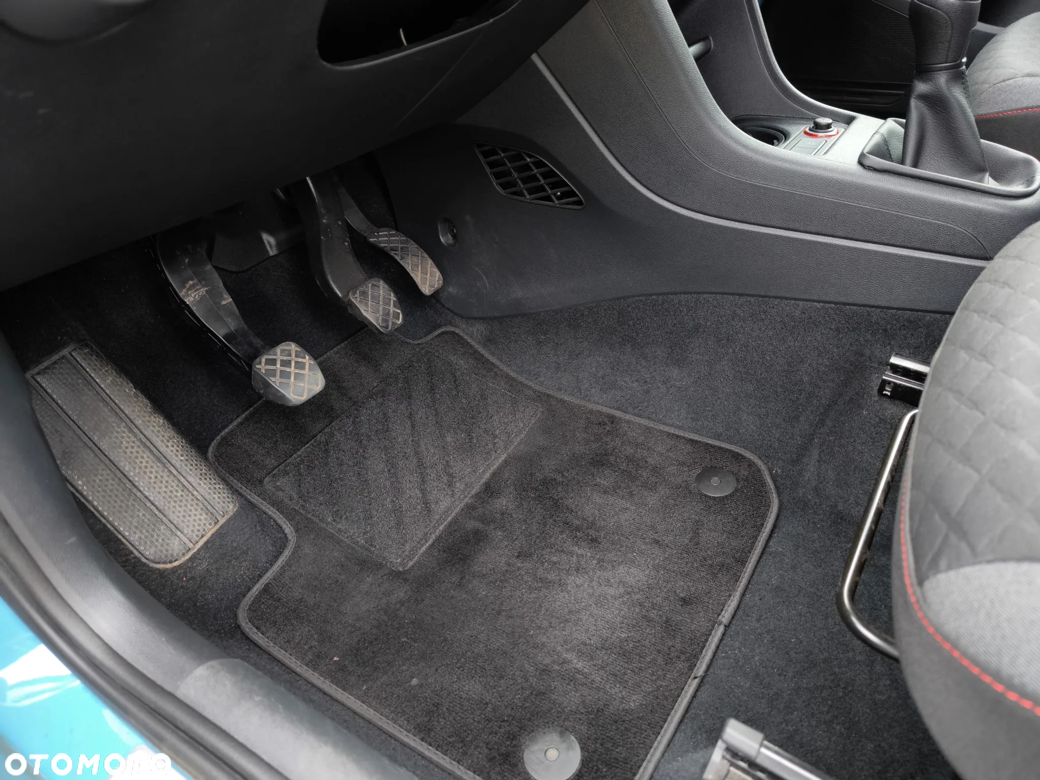 Volkswagen up! - 29