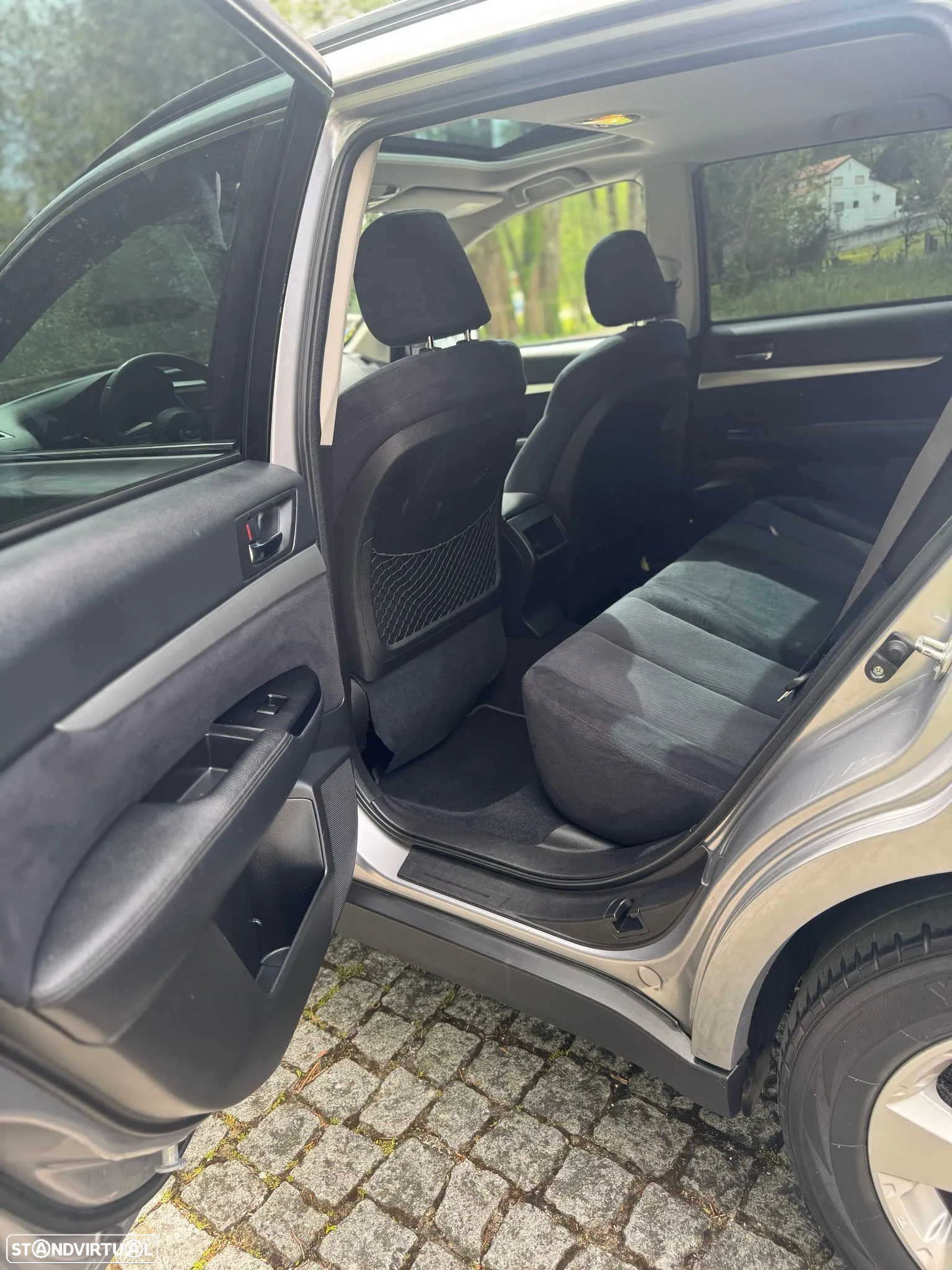 Subaru Legacy - 14