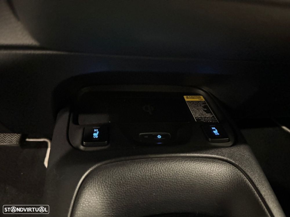 Toyota Corolla 1.8 Hybrid Exclusive - 38