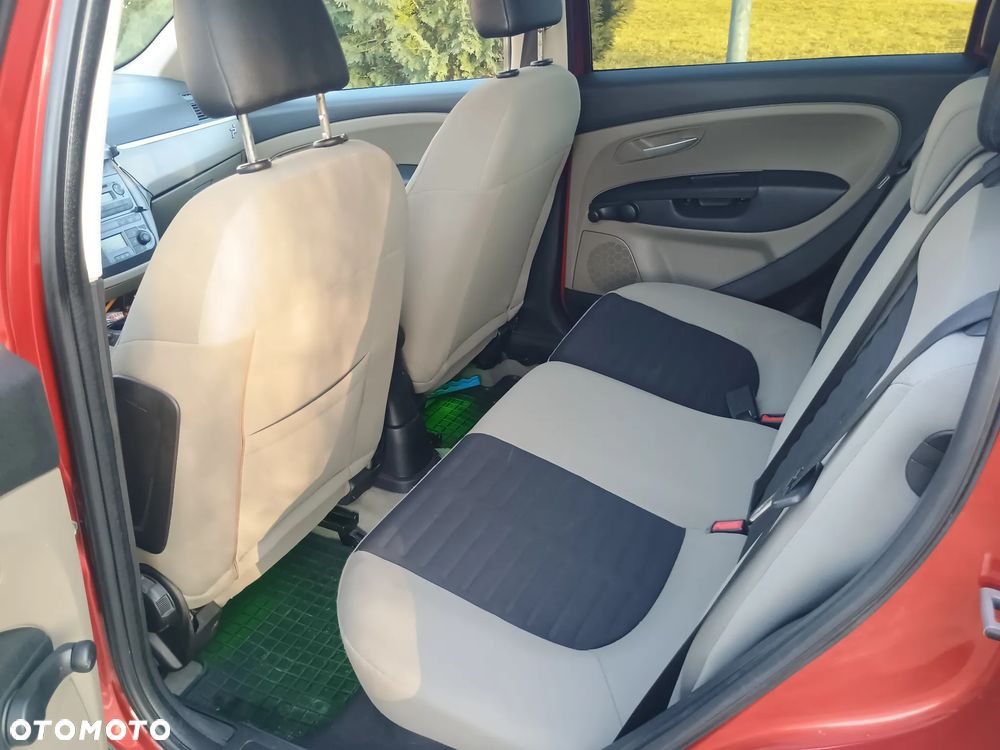 Fiat Grande Punto - 10