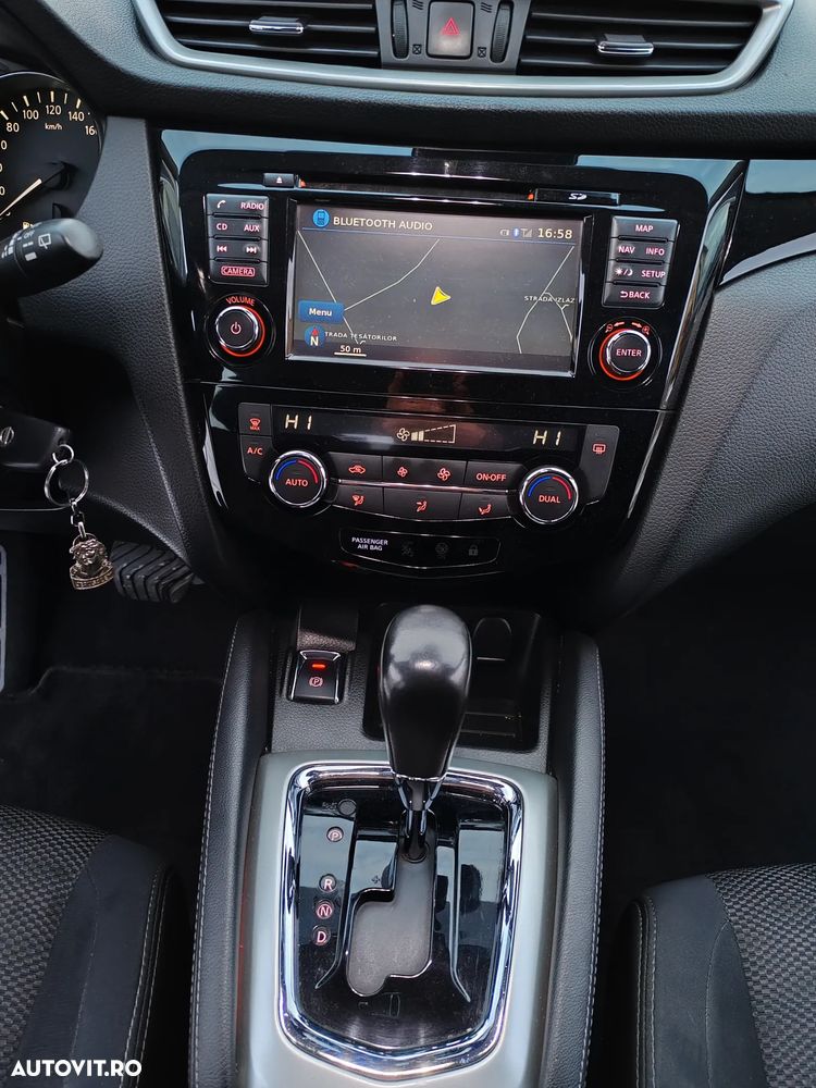 Nissan Qashqai 1.6 DCI Start/Stop X-TRONIC N-Connecta - 11