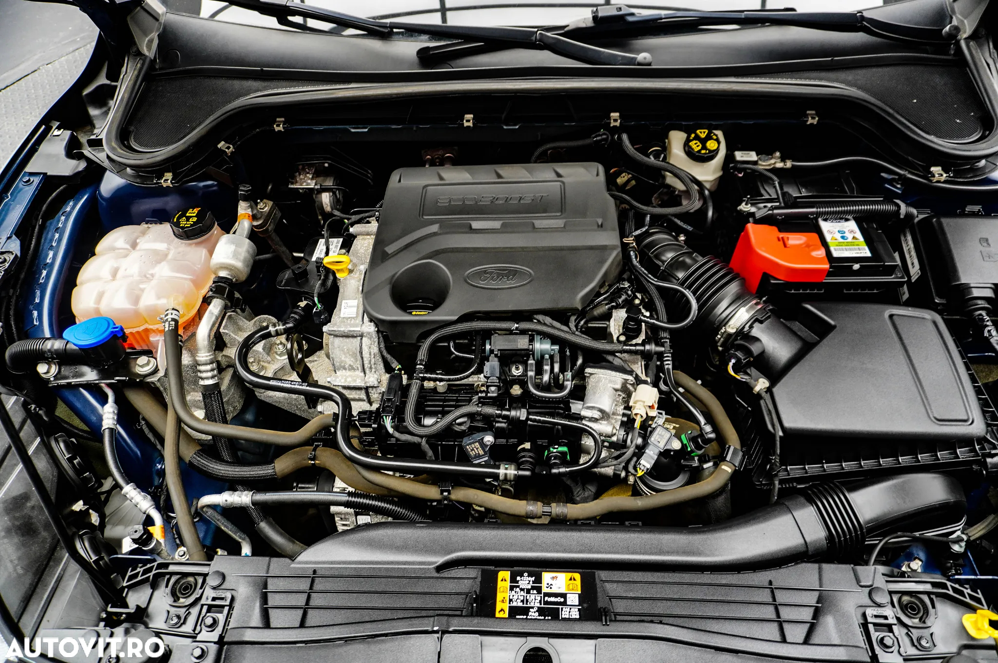Ford Focus 1.0 EcoBoost Titanium Business - 32